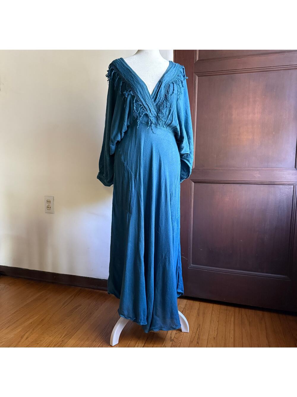 1980s Vintage LAISE ADZER Peacock Blue Textured V Shaped Lagenlook Dress